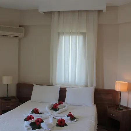 Otel Crescent Hasirci 4*