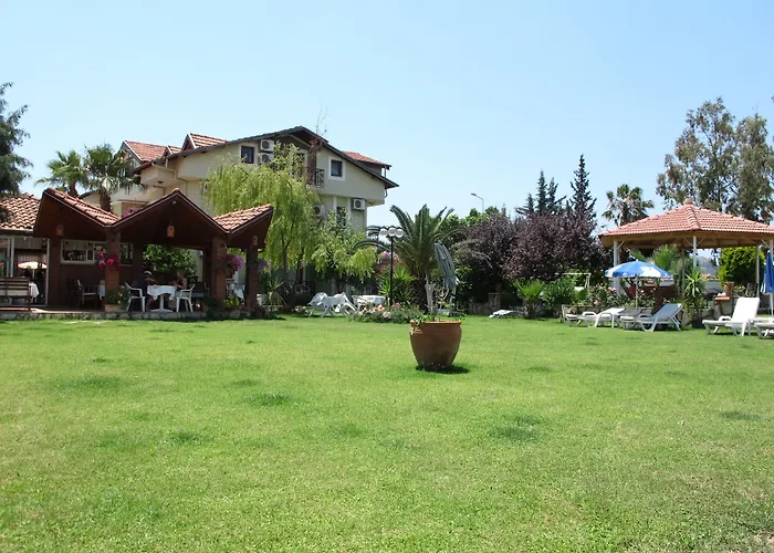 Otel Crescent Hasirci