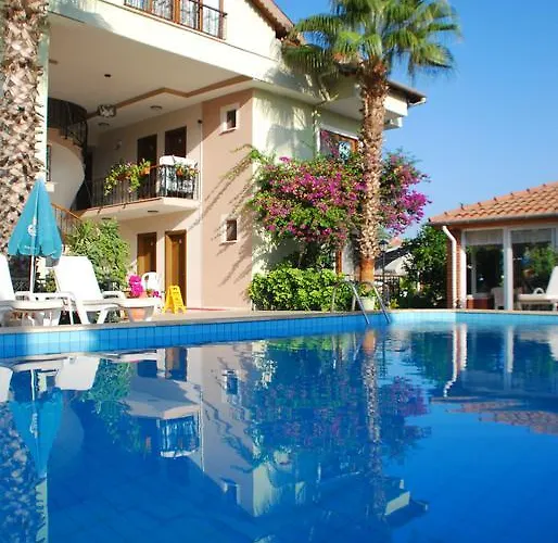 Crescent Hasirci Otel 4*