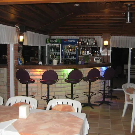 ホテル Crescent Hasirci 4*