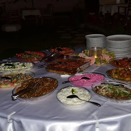 Hotell Crescent Hasirci 4*