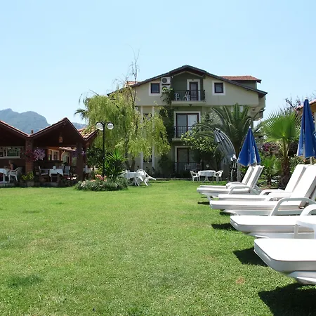 Hotel Crescent Hasirci