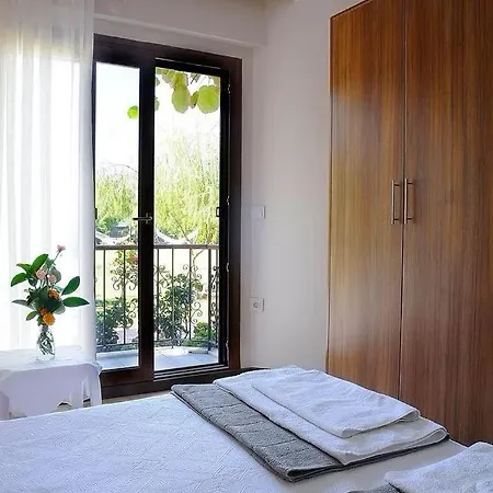 Hotel Crescent Hasirci