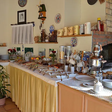 Hotel Crescent Hasirci