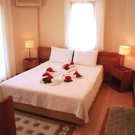 Crescent Hasirci 4*