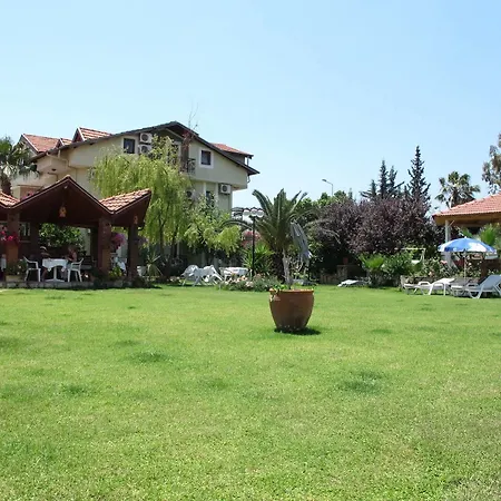 Hotel Crescent Hasirci
