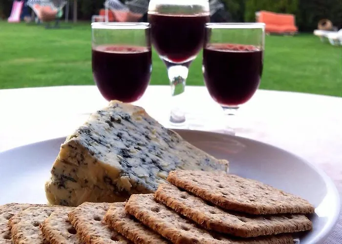 Crescent Hasirci Hotell